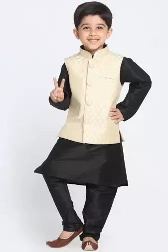 waskit with black