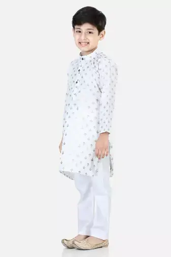 silver shawar kameez