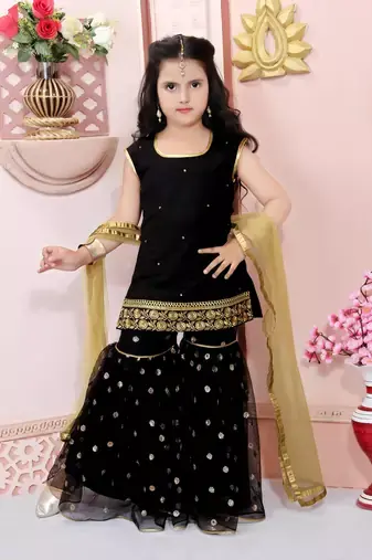 black farakh
